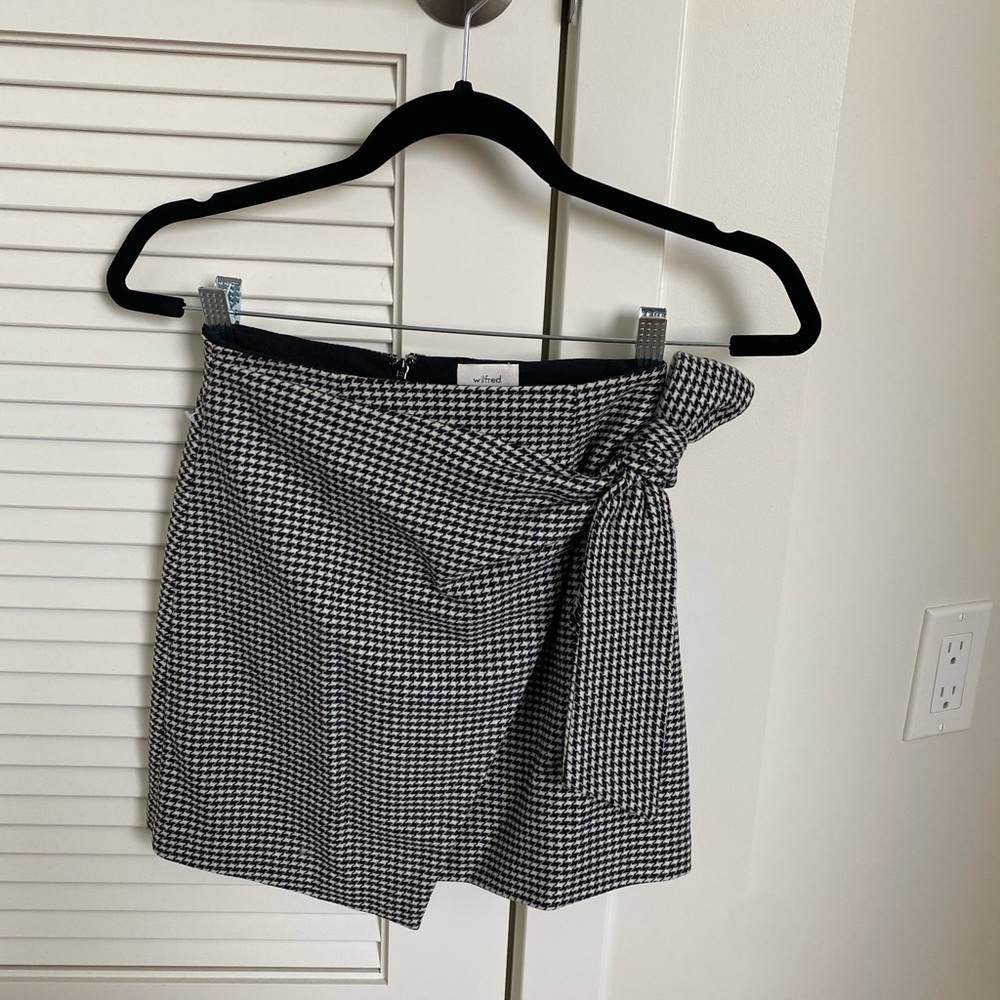 Aritzia Wilfred New Front Wrap Mini Skirt - NWT